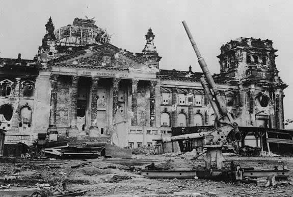 Битва за Берлин, 1945. Штурм Рейхстага.