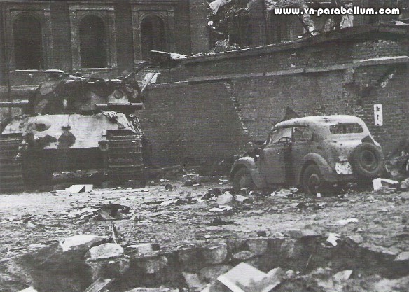 битва за берлин, королевский Тигр Тюрка, постдамский вокзал, 1945
